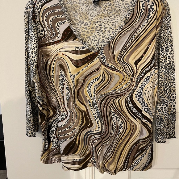 Funky leopard print, sequin embellished 3/4 sleeve t-shirt XL - Picture 1 of 4